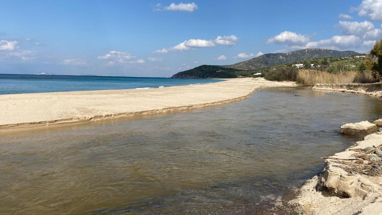 Cara Catherine Geremèas Εξωτερικό φωτογραφία